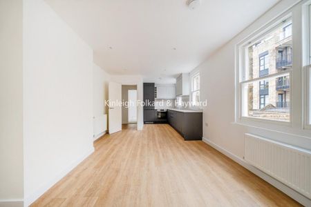 2 bedroom flat to rent - Photo 3