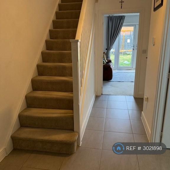 2 bedroom semi-detached house to rent - Photo 1