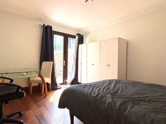 Ferrers Avenue, West Drayton - Photo 1