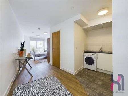 Studio to rent - Photo 3