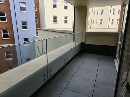 2 bedroom apartment to rent Monument Way, St. Leonards-on-Sea, East Sussex, TN38 - Photo 2