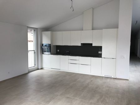 AFFITTASI A LODRINO LUMINOSO APPARTAMENTO DI 3.5 LOCALI - Foto 5
