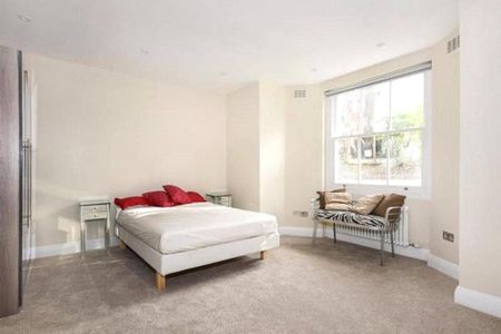 3 bedroom flat in St John's Wood - Photo 5