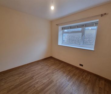 Stockwell Green, Cinderford - Photo 6