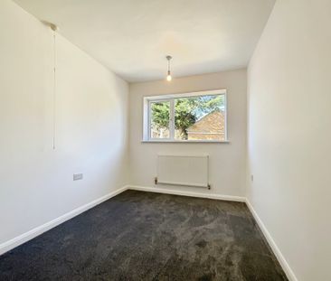 2 bedroom Apartment to let - Photo 3