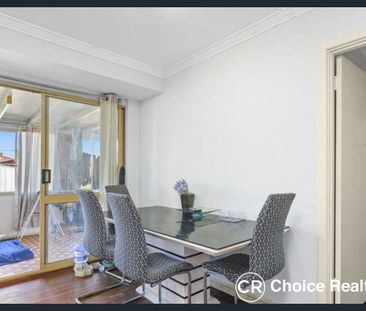Great home in perfect location - Photo 3