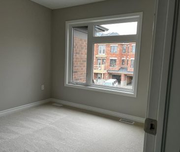 For Lease - 22 Keppel Circle, Brampton, Ontario - Photo 5