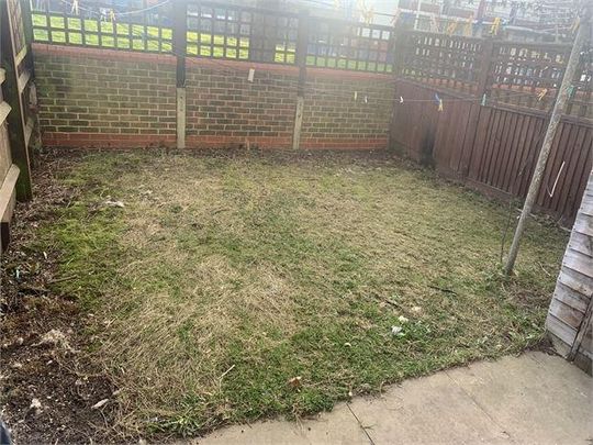 3 bedroom ground floor maisonette to rent - Photo 1