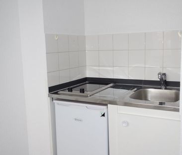 Location Appartement 1 pièce 29m² - Photo 2