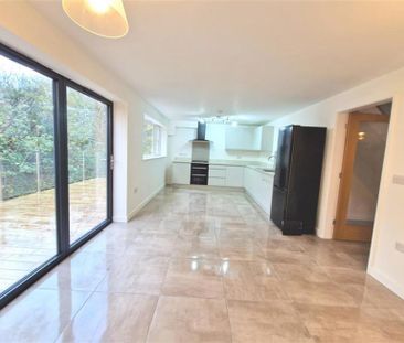 3 Bedroom Detached To Let - Photo 6