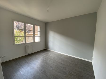 Appartement RUE DE COURCELLES - - Photo 2