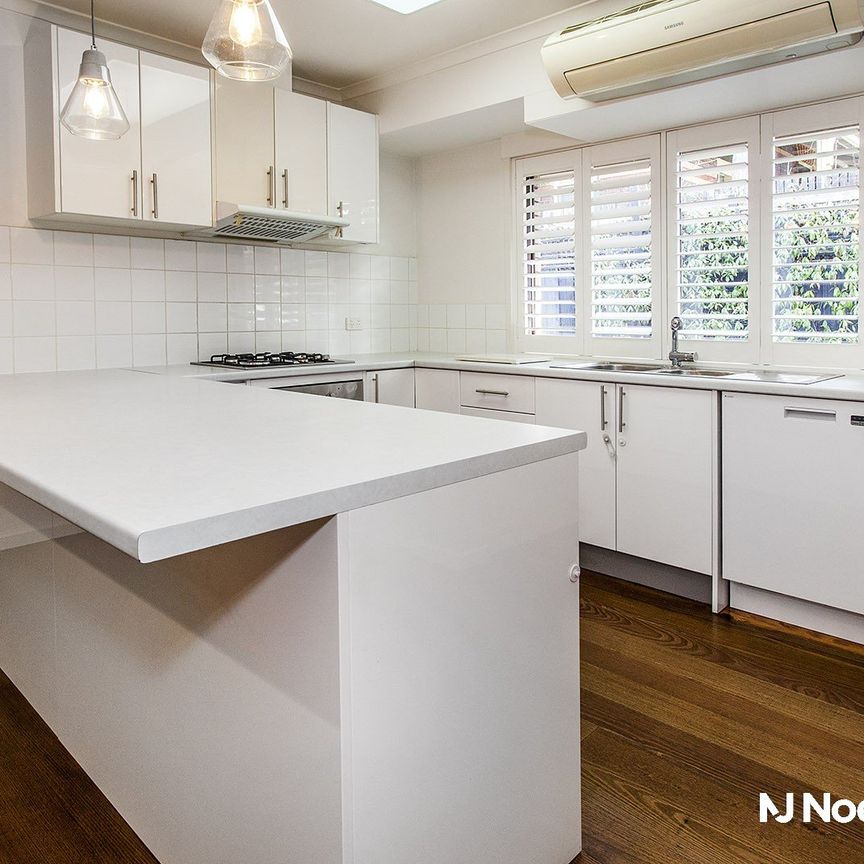 10 Kalonga Road, BALWYN NORTH - Photo 1