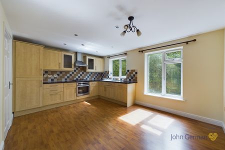 4 bedroom town house to let - Photo 3