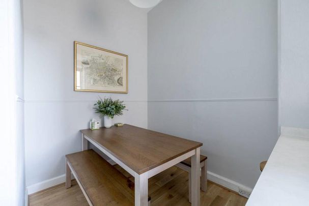 3 bedroom flat to rent - Photo 1