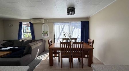 Family Home in the Heart of Taupiri - Photo 2
