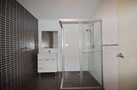 Central Westmead Location ! - Photo 5