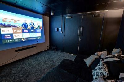 1 bedroom Flat in Apartment 57, Leeds - Photo 1