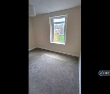 2 bedroom semi-detached house to rent - Photo 3