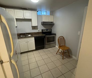 For Lease - 3910 Baggins Court, Mississauga, Ontario - Photo 4