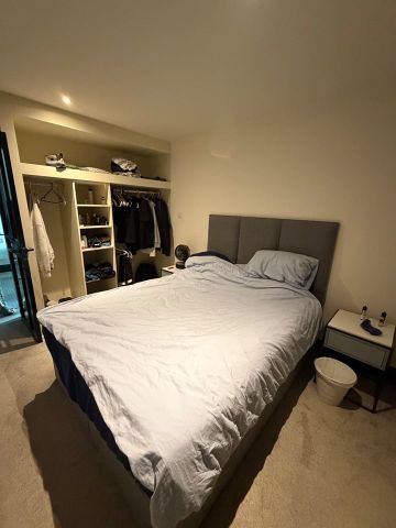 1 Bed Flat, Park Row, LS1 - Photo 2