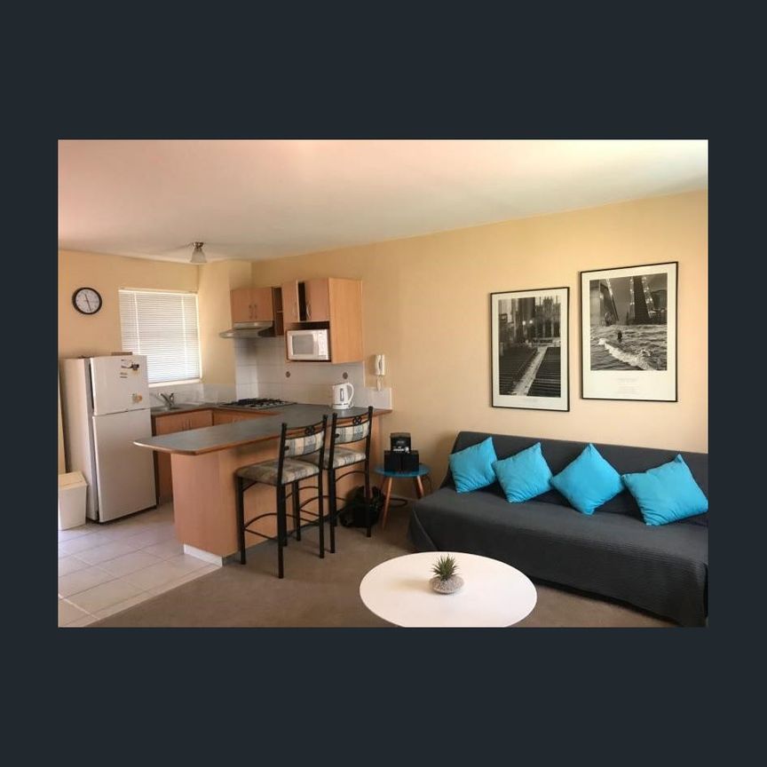 Fantastic Fully Furnished Studio in the Heart of East Perth! - Photo 1