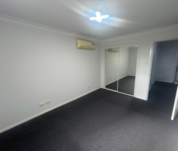 3 BEDROOM DUPLEX! - Photo 3