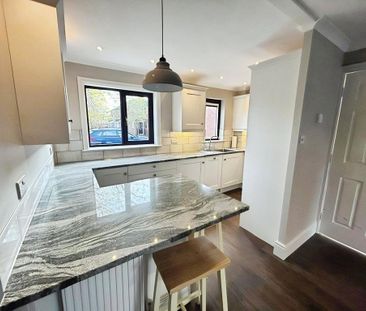 2 bedroom semi-detached house to rent - Photo 6