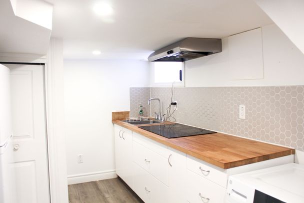 For Lease - 38 Glenvalley Drive, Toronto W04, Ontario - Photo 1