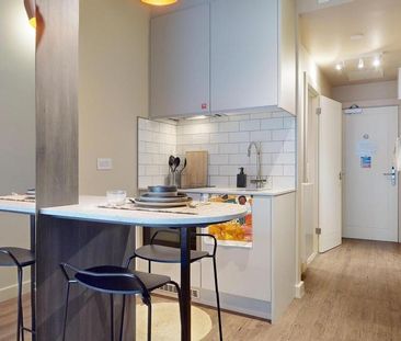 Studio to rent - Photo 2