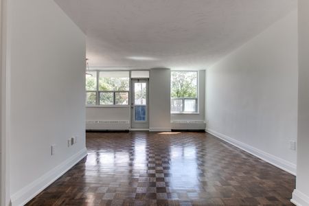 2 Bedrooms - Photo 3