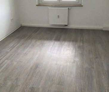 Renovierte 2 - Zimmer Wohnung mit Balkon in modernisierter Wohnanlage! - Photo 5