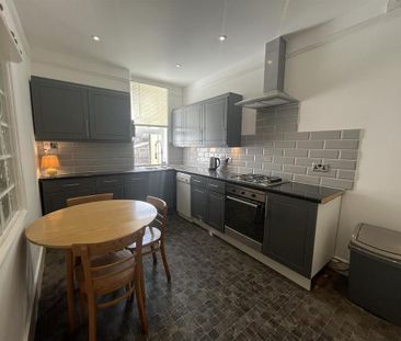 3 bedroom maisonette to rent - Photo 6