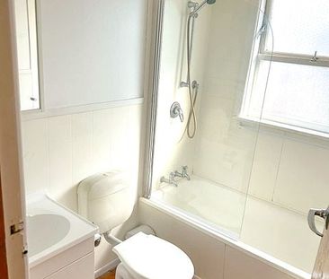 Wonderful on Westminster - two bedroom with garden - Photo 1