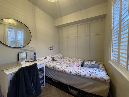 6 bedroom terraced house to rent - Photo 3