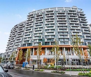 Luxury living in False Creek, Avenue One 2 bdrm + large den - Photo 1