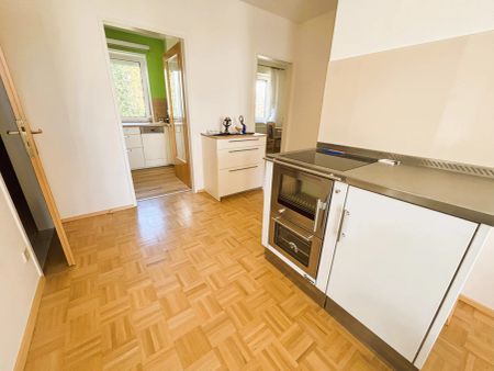 Gepflegte 3-Zimmer-Wohnung mit neuer Einbauküche, Freistellplatz und Loggia in beliebter Wohnlage - Photo 5