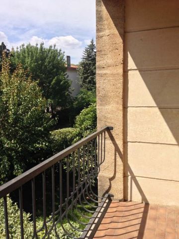 Location Appartement 1 pièce 24m² - Photo 2