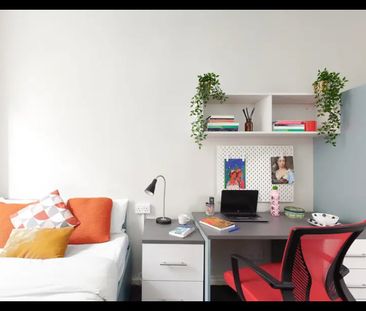 Room in a Shared House, Medway Street, SW1P - Photo 1