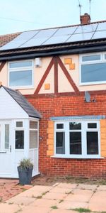 3 bedroom terraced house to rent - Photo 4