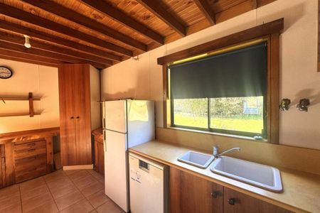 AVAILABLE MID SEPTEMBER 2025 - Photo 5