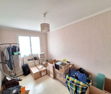 Location Appartement 3 pièces 71m² LES SABLES D OLONNE 85100 - Photo 4