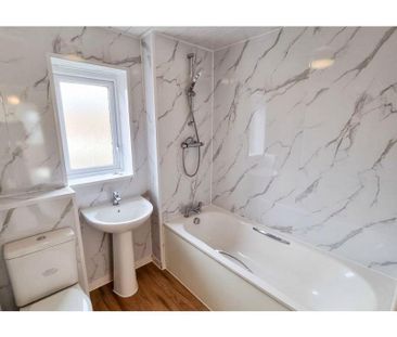 3 bedroom detached house to rent - Photo 6