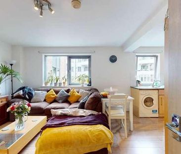 Balham High Road, London, SW17 - Photo 6