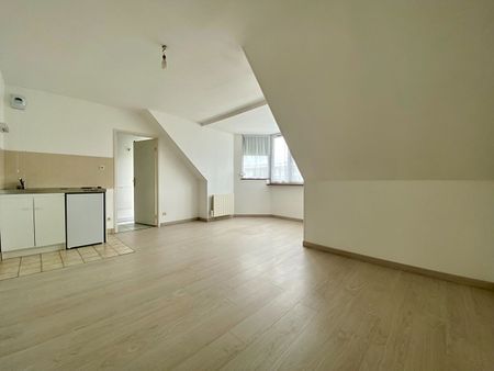 Location Appartement 1 pièce 23m² - Photo 2