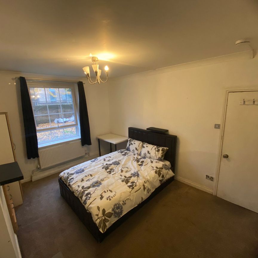 RM4 Saltwell Street | Poplar | London | E14 0DH - Photo 1