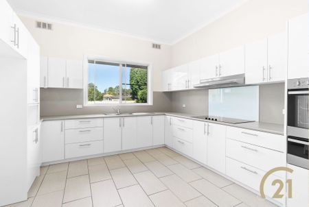 Spacious 4 Bedroom Home + Sleepout Located in Canley Vale! - Photo 4