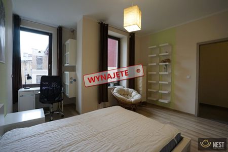 Trzypokojowe mieszkanie do wynajęcia w samym centrum miasta ! - Photo 5