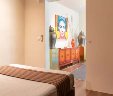 2-bedroom apartment for rent in Embajadores, perfect for professionals. - Photo 6