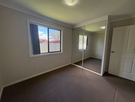 Modern 2-Bedroom Granny Flat in Prime St Marys Location - Photo 2