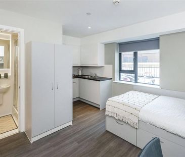 Studio to rent - Photo 2